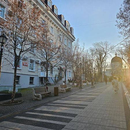 Cathedral Park&Pedestrian Zone Apartment! 키시나우 외부 사진